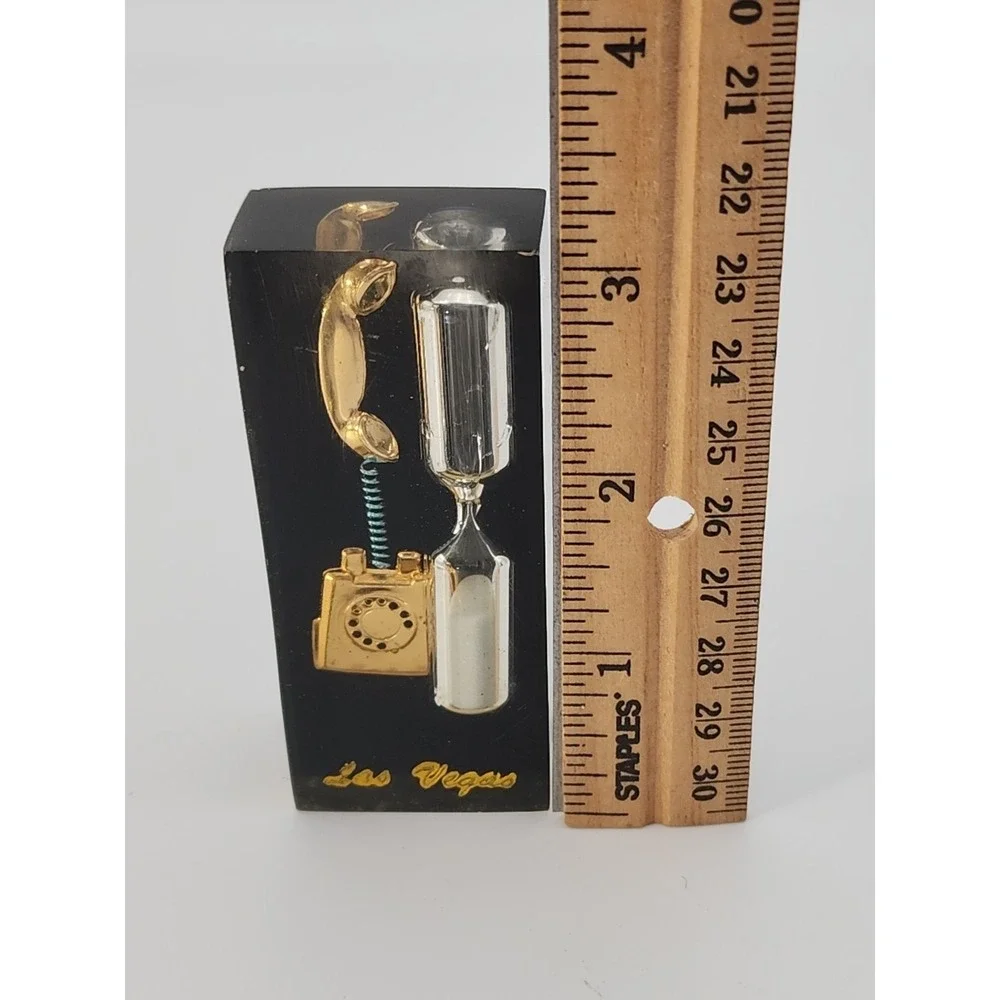 Vintage souvenir of LAS VEGAS‎ hourglass / egg timer/ paperweight